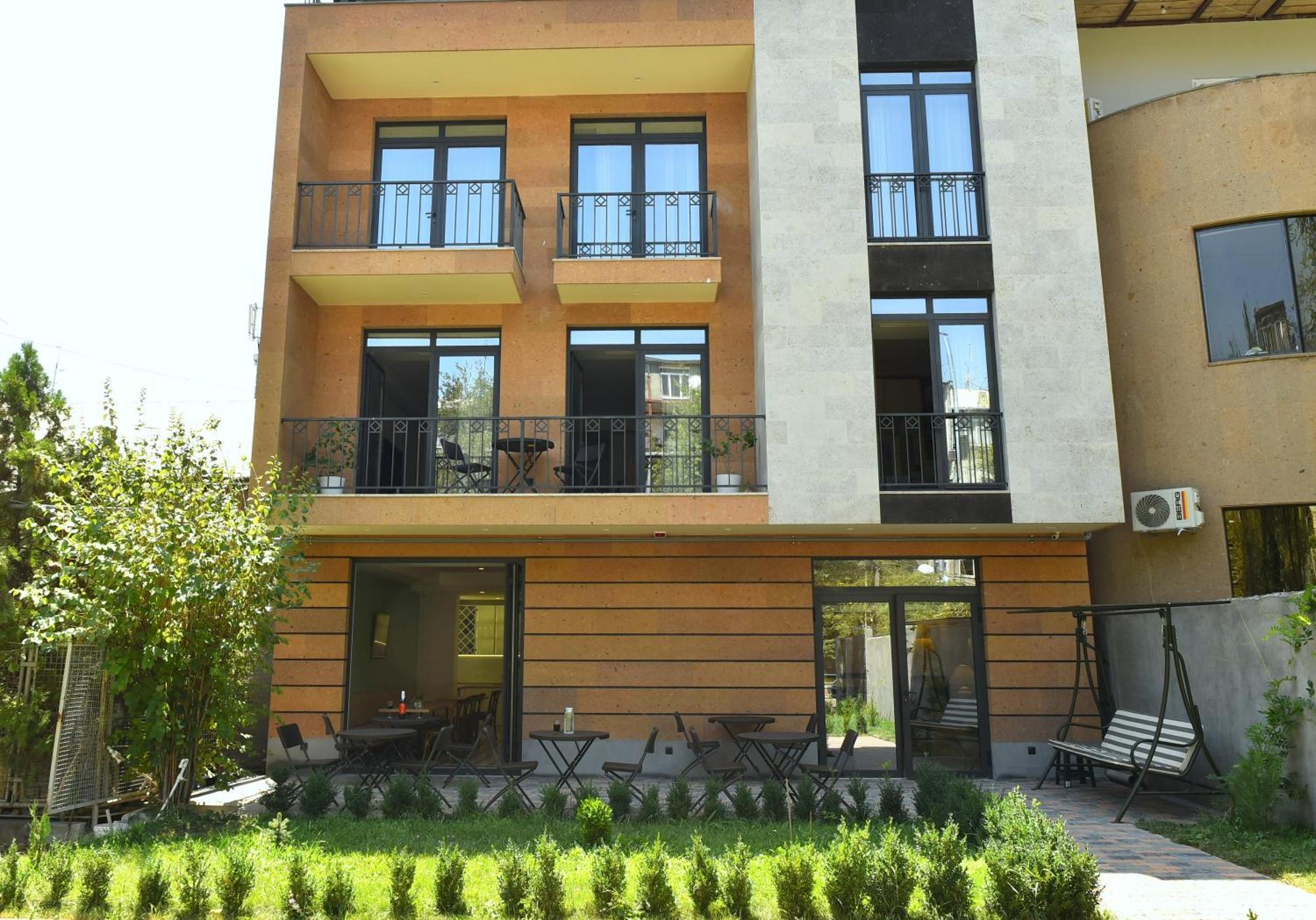 Hotel Avenue 30 Erevan Exterior foto