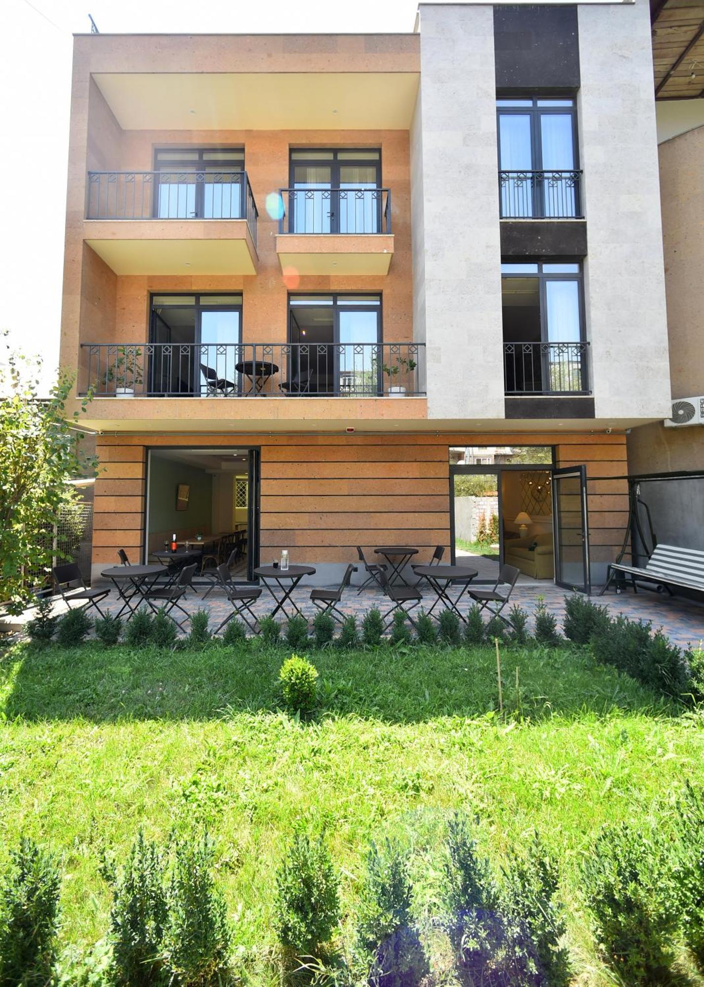 Hotel Avenue 30 Erevan Exterior foto
